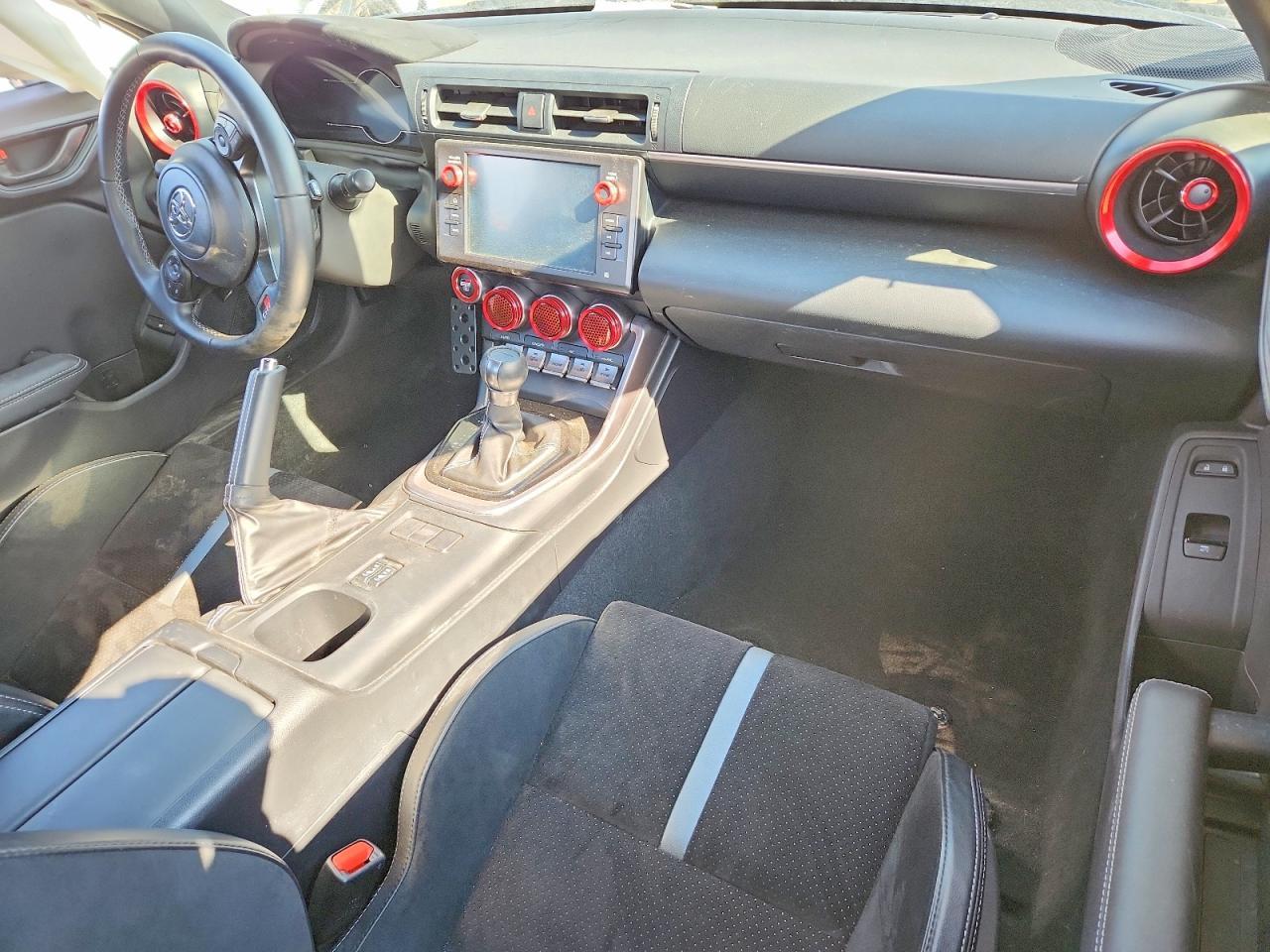 2025 TOYOTA GR 86