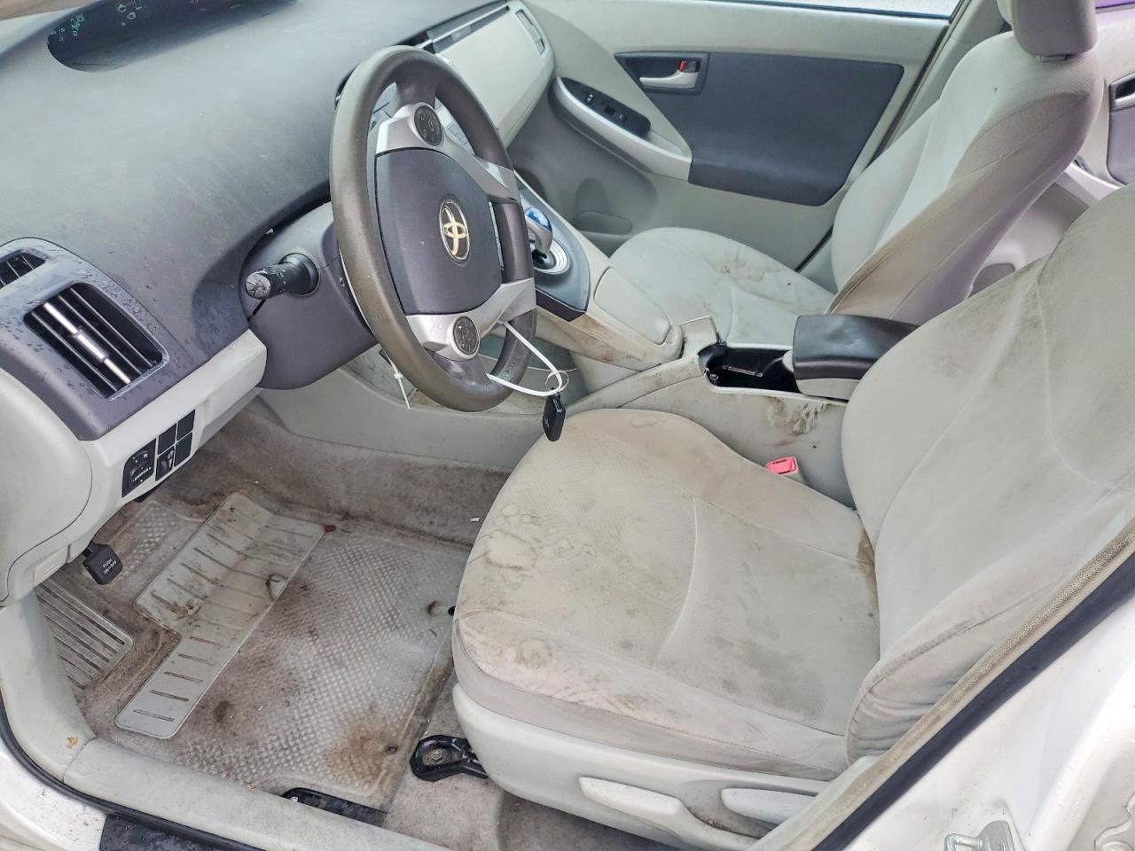 2010 TOYOTA PRIUS
