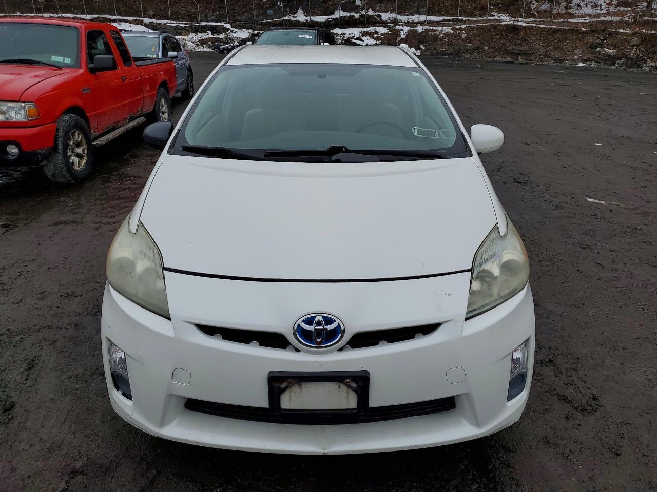 2010 TOYOTA Prius c