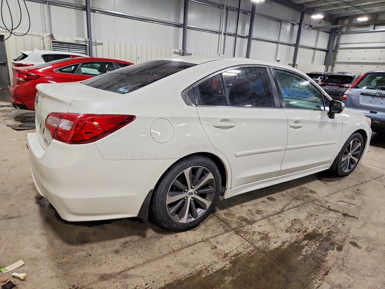 2015 SUBARU Legacy