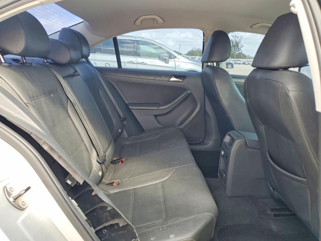2012 VOLKSWAGEN JETTA