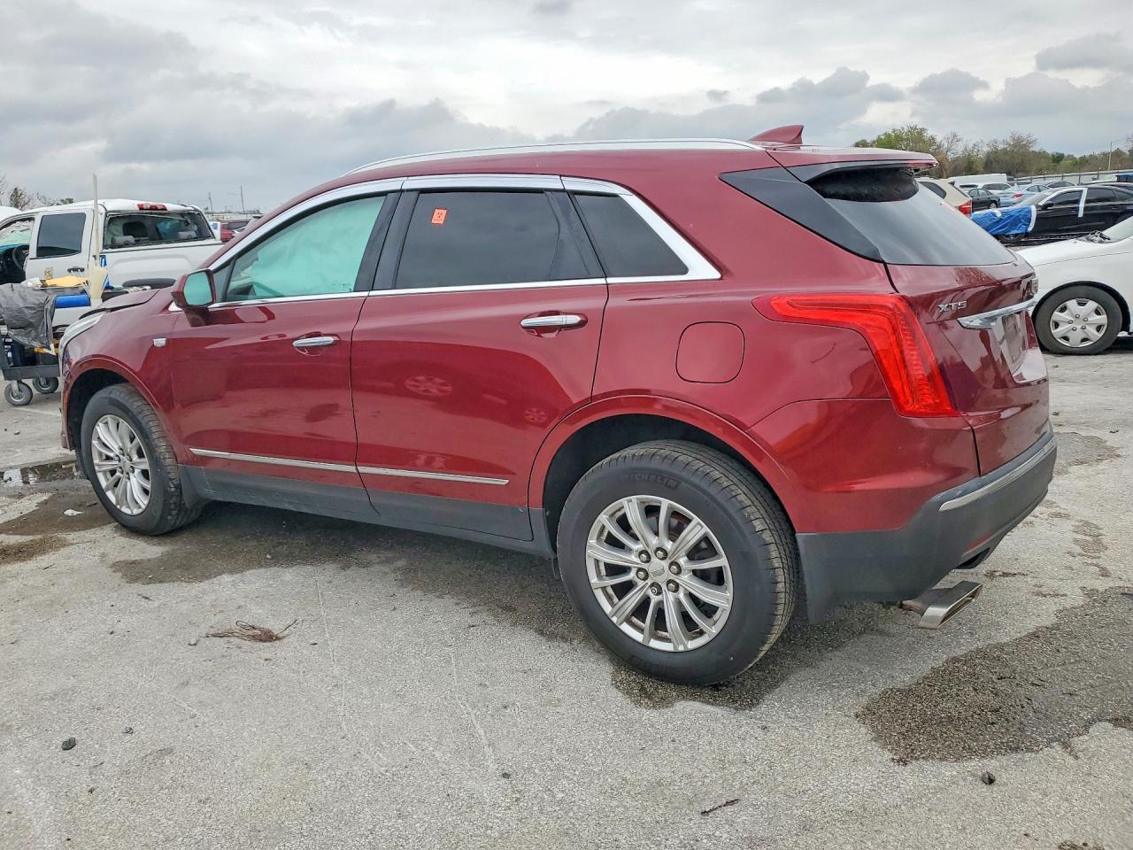 2017 CADILLAC XT5