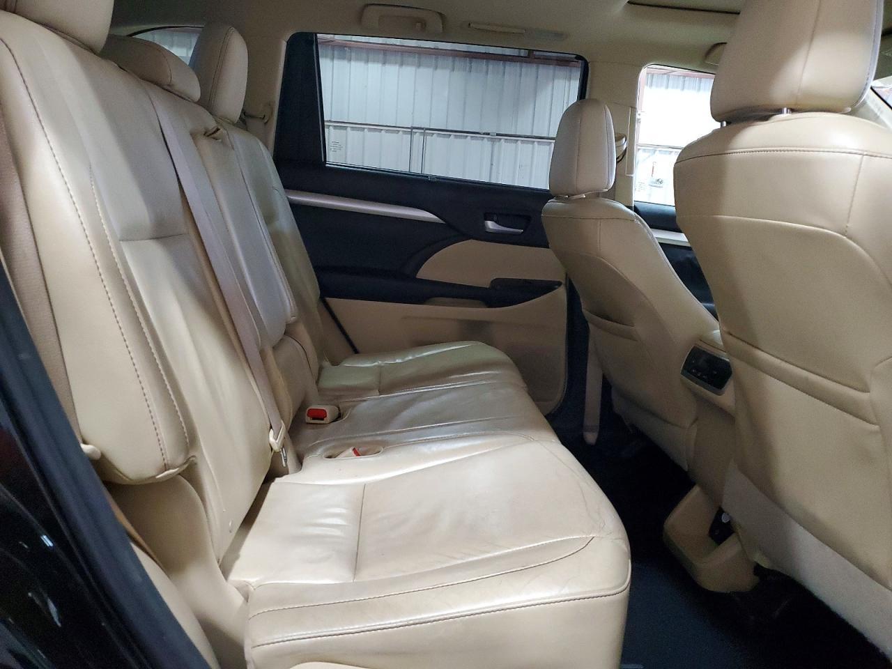 2014 TOYOTA HIGHLANDER