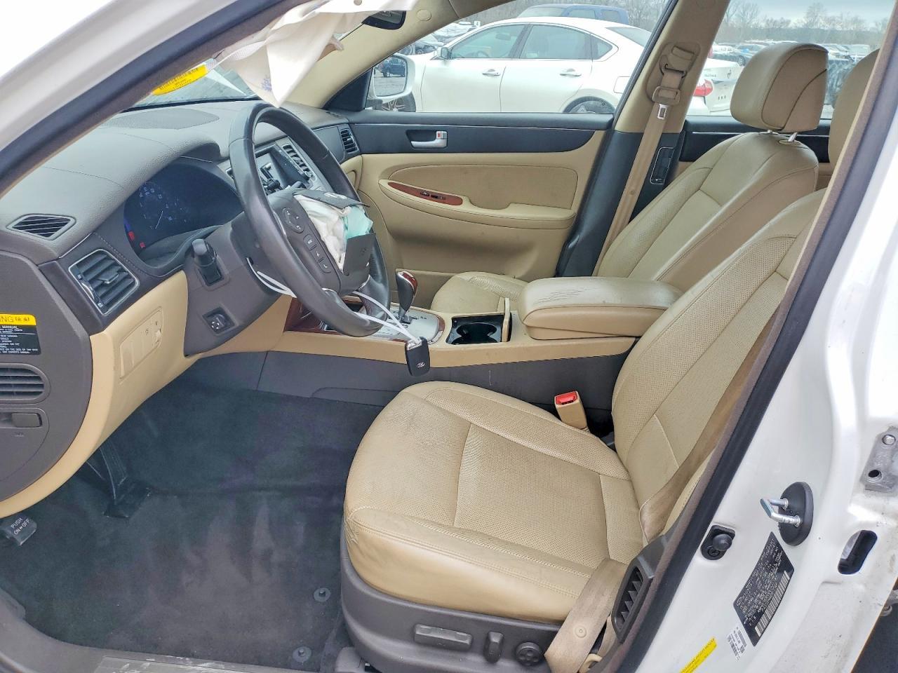 2013 HYUNDAI GENESIS