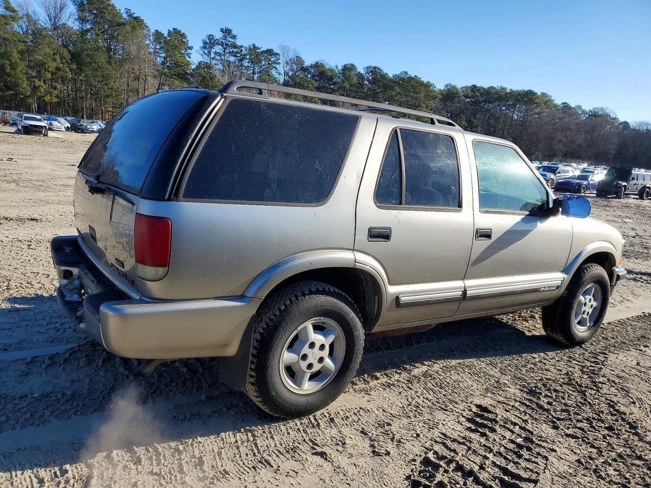 2001 CHEVROLET BLAZER
