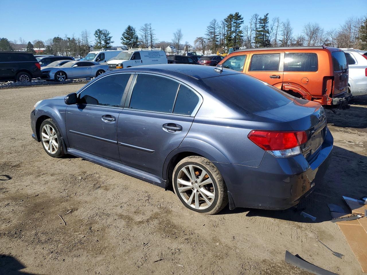 2014 SUBARU Legacy