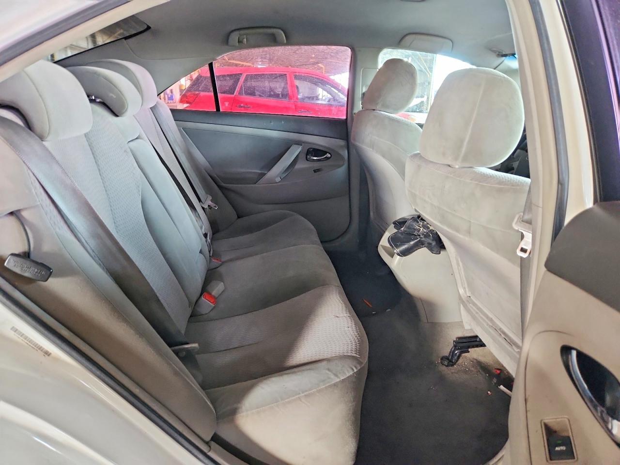 2011 TOYOTA CAMRY