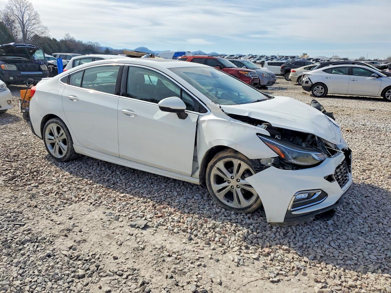 2016 CHEVROLET CRUZE