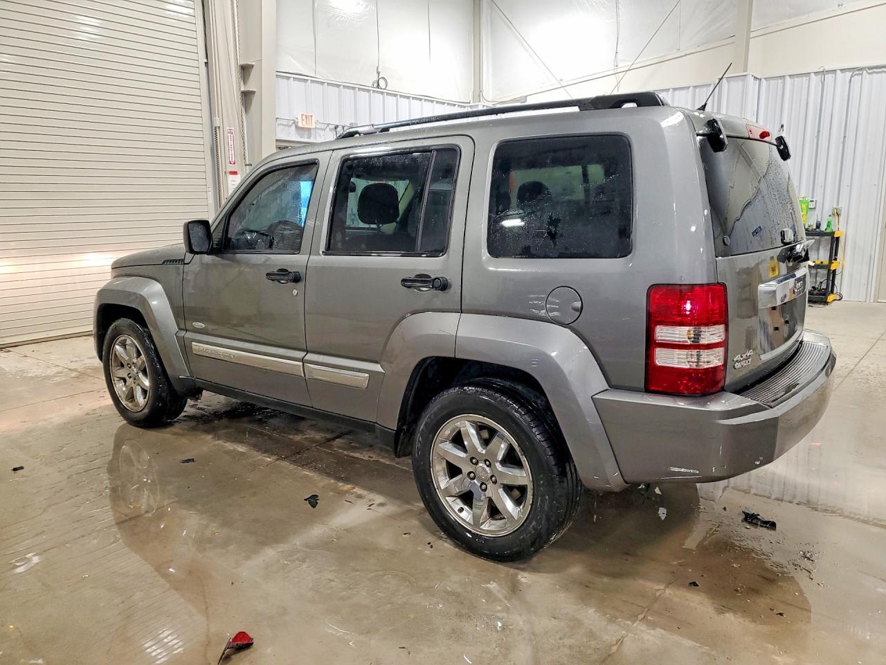 2012 JEEP Liberty