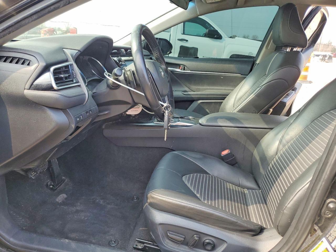 2018 TOYOTA CAMRY