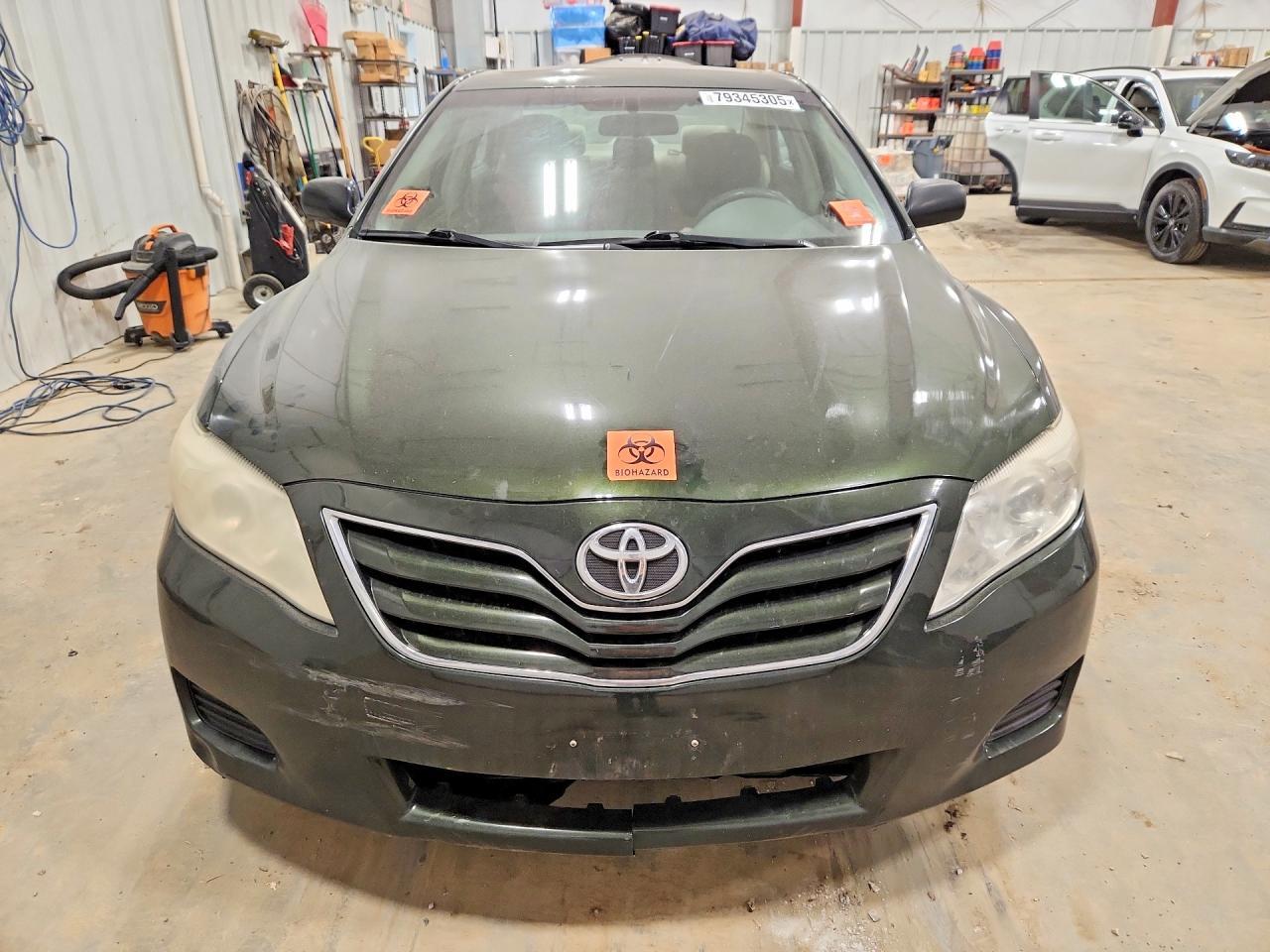 2011 TOYOTA CAMRY