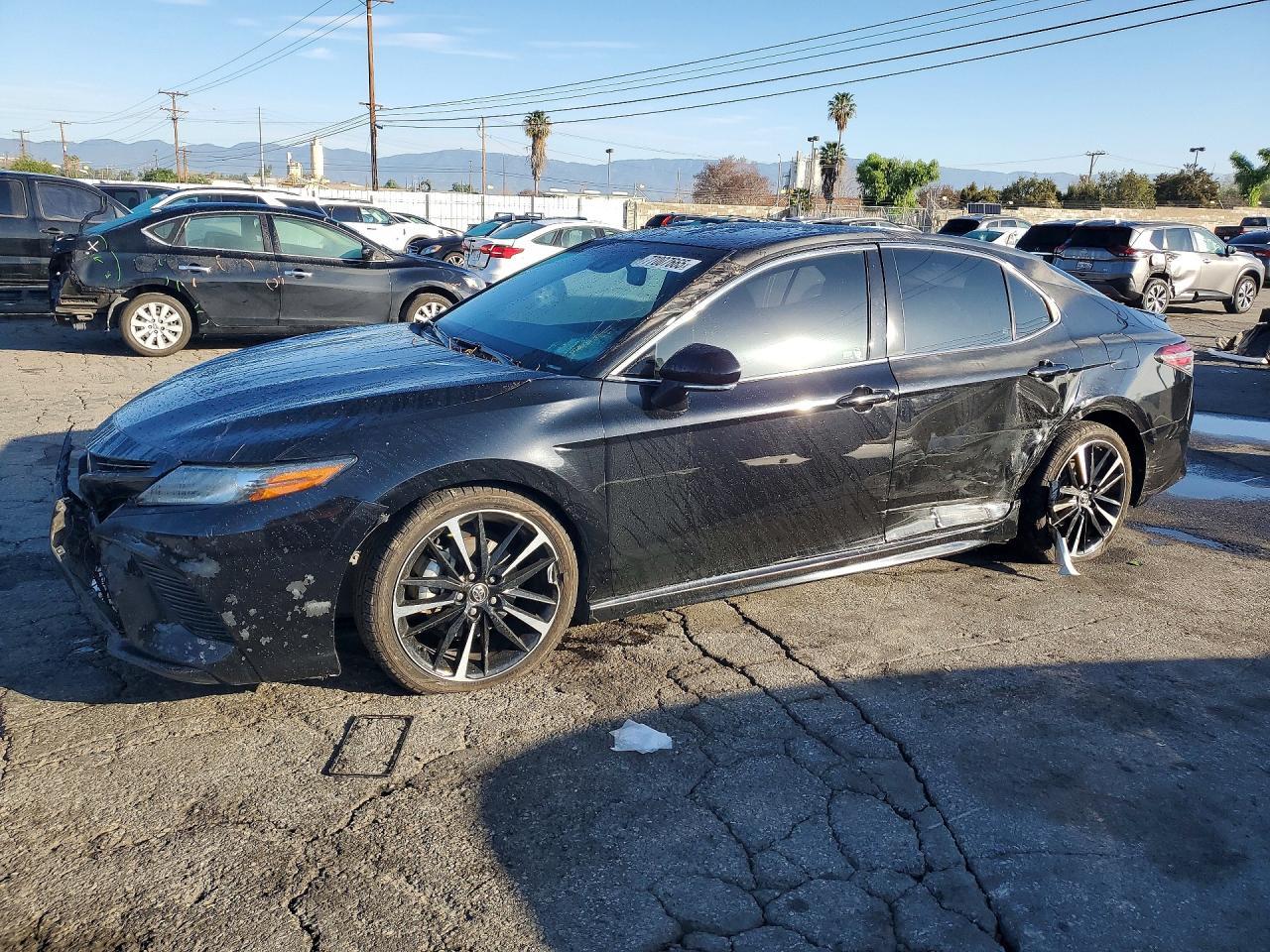 2018 TOYOTA CAMRY