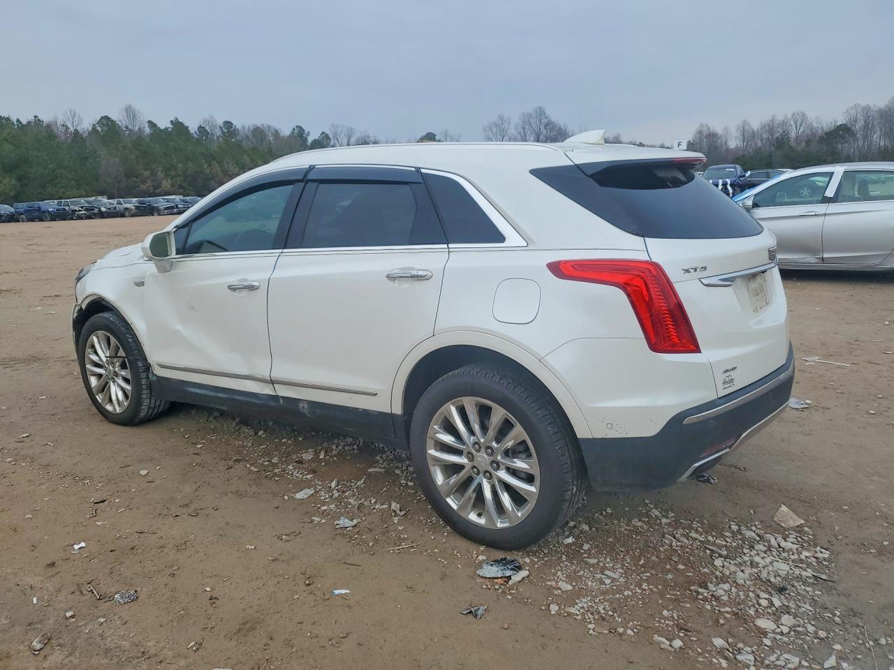 2017 CADILLAC XT5
