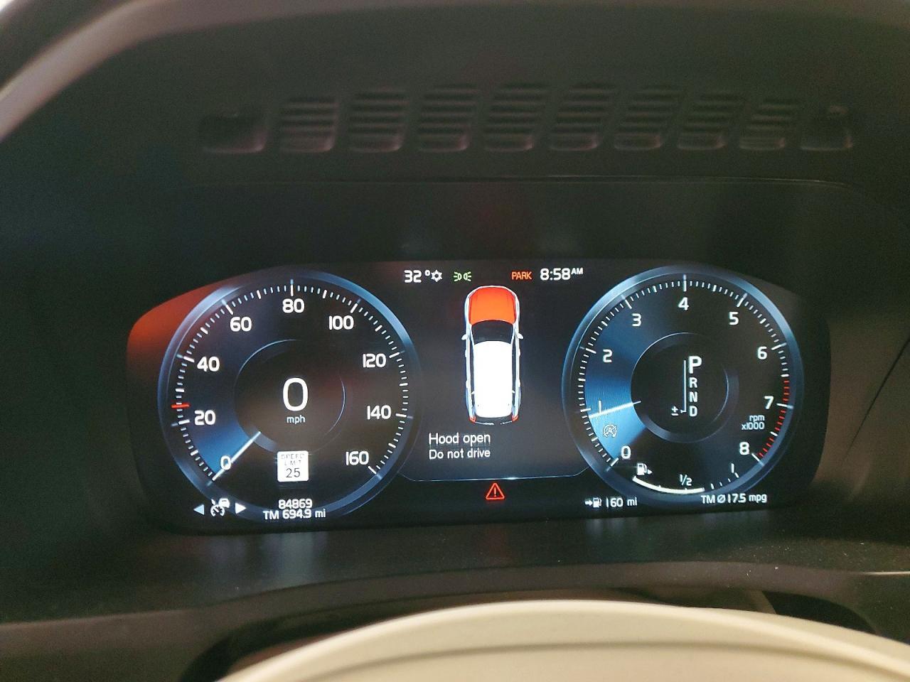 2019 VOLVO XC90