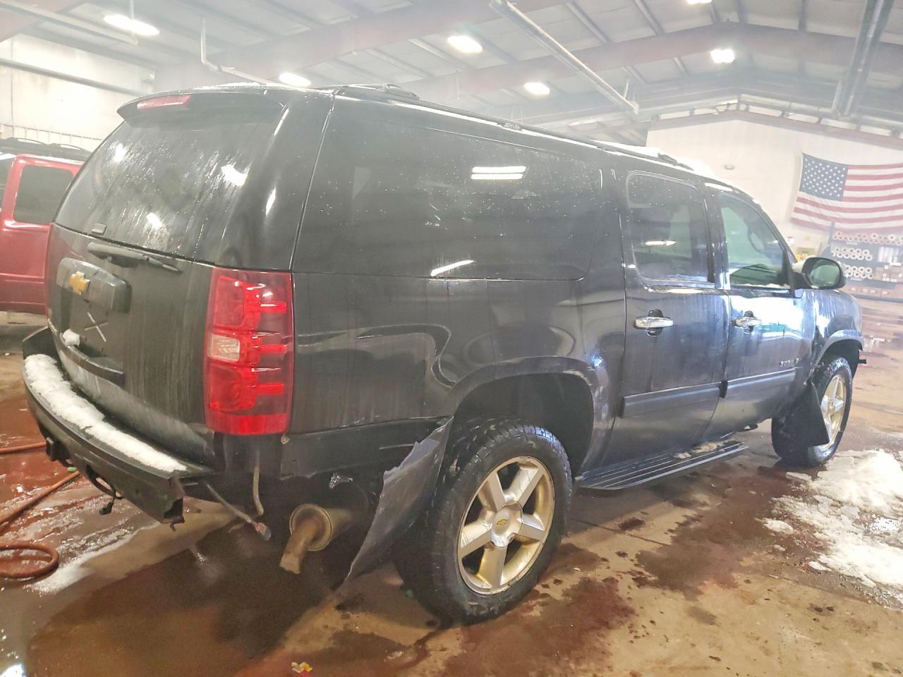 2013 CHEVROLET Suburban