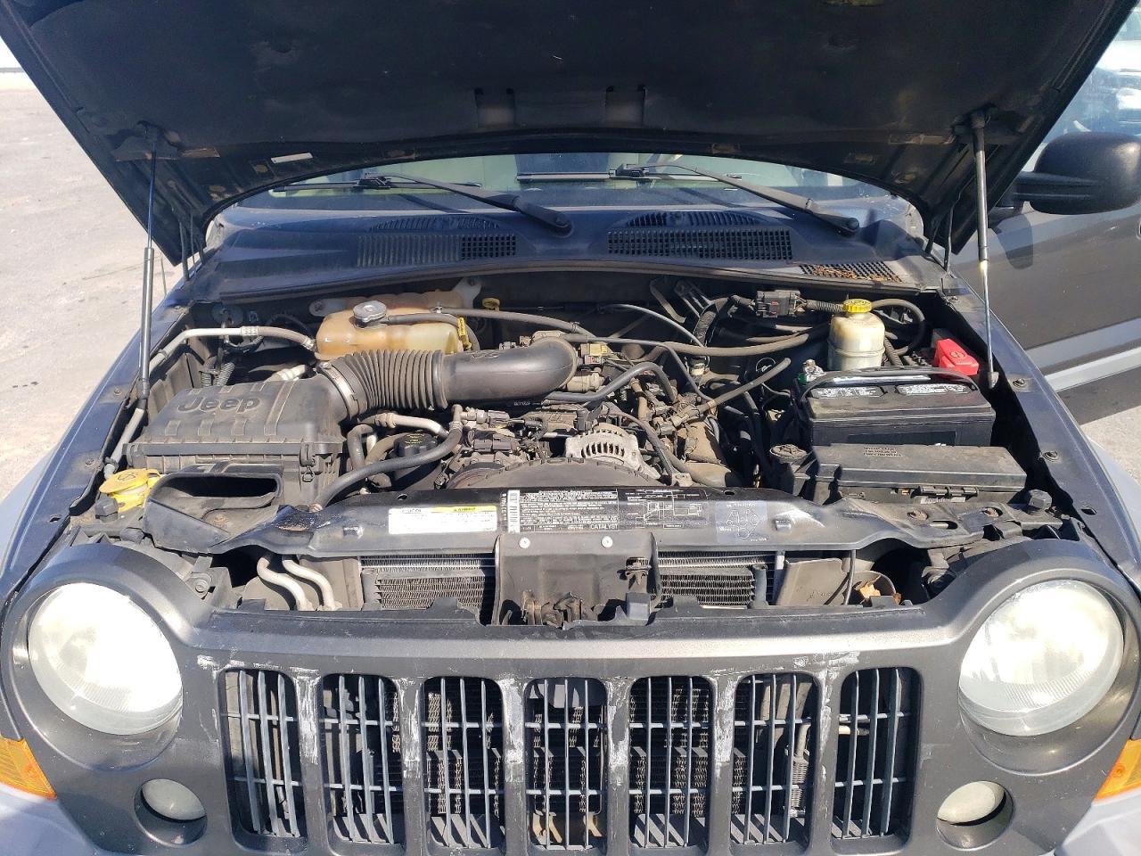 2005 JEEP Liberty