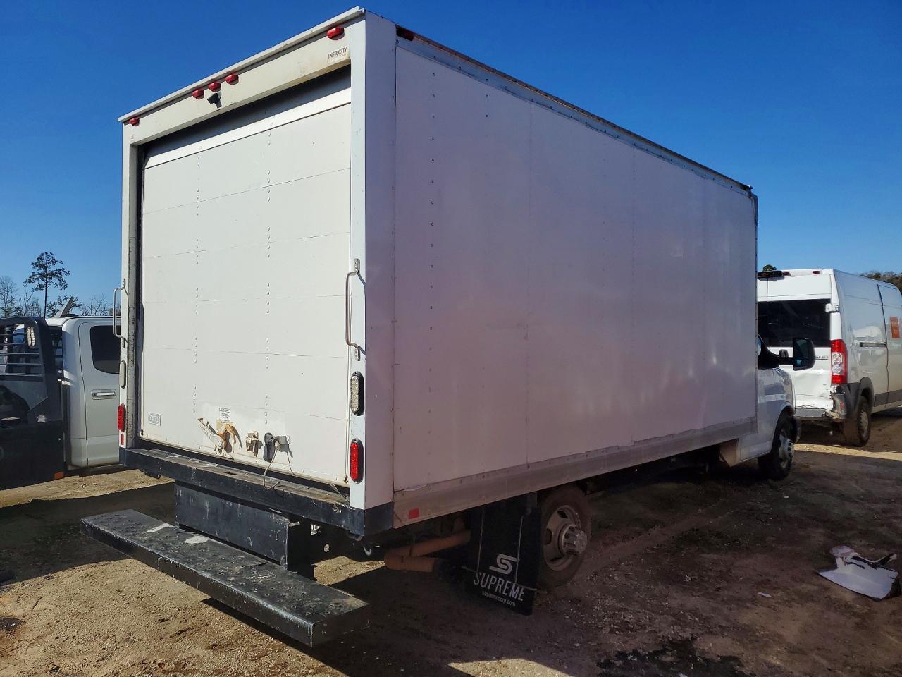 2017 CHEVROLET Express 3500