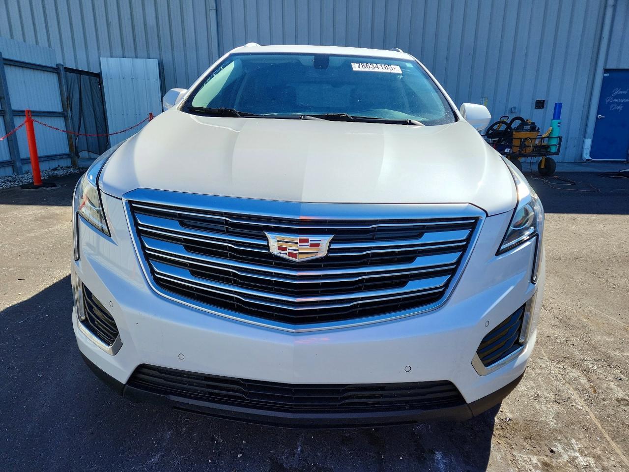 2017 CADILLAC XT5