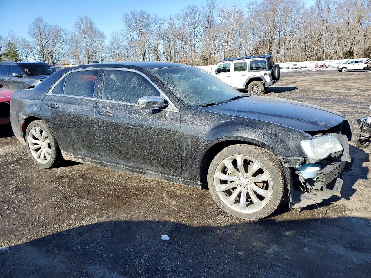 2021 CHRYSLER 300
