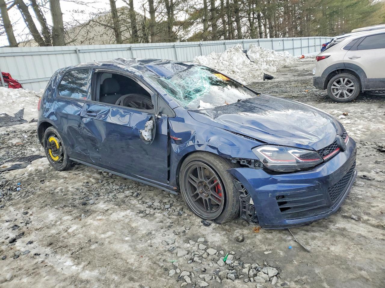 2016 VOLKSWAGEN GTI
