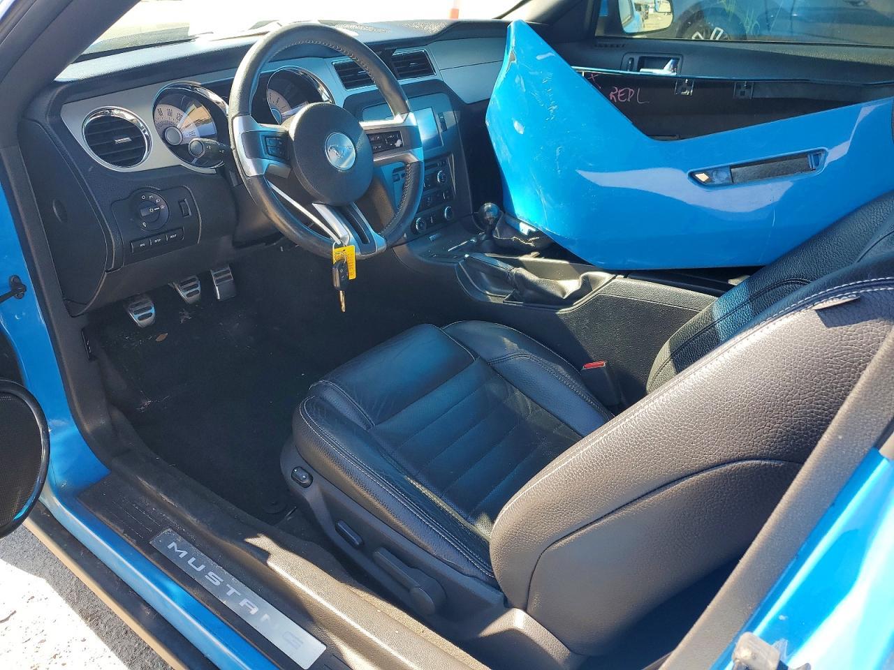 2012 FORD MUSTANG