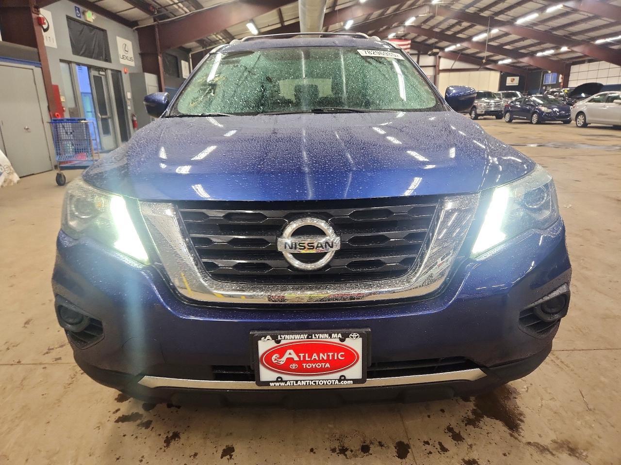 2017 NISSAN PATHFINDER