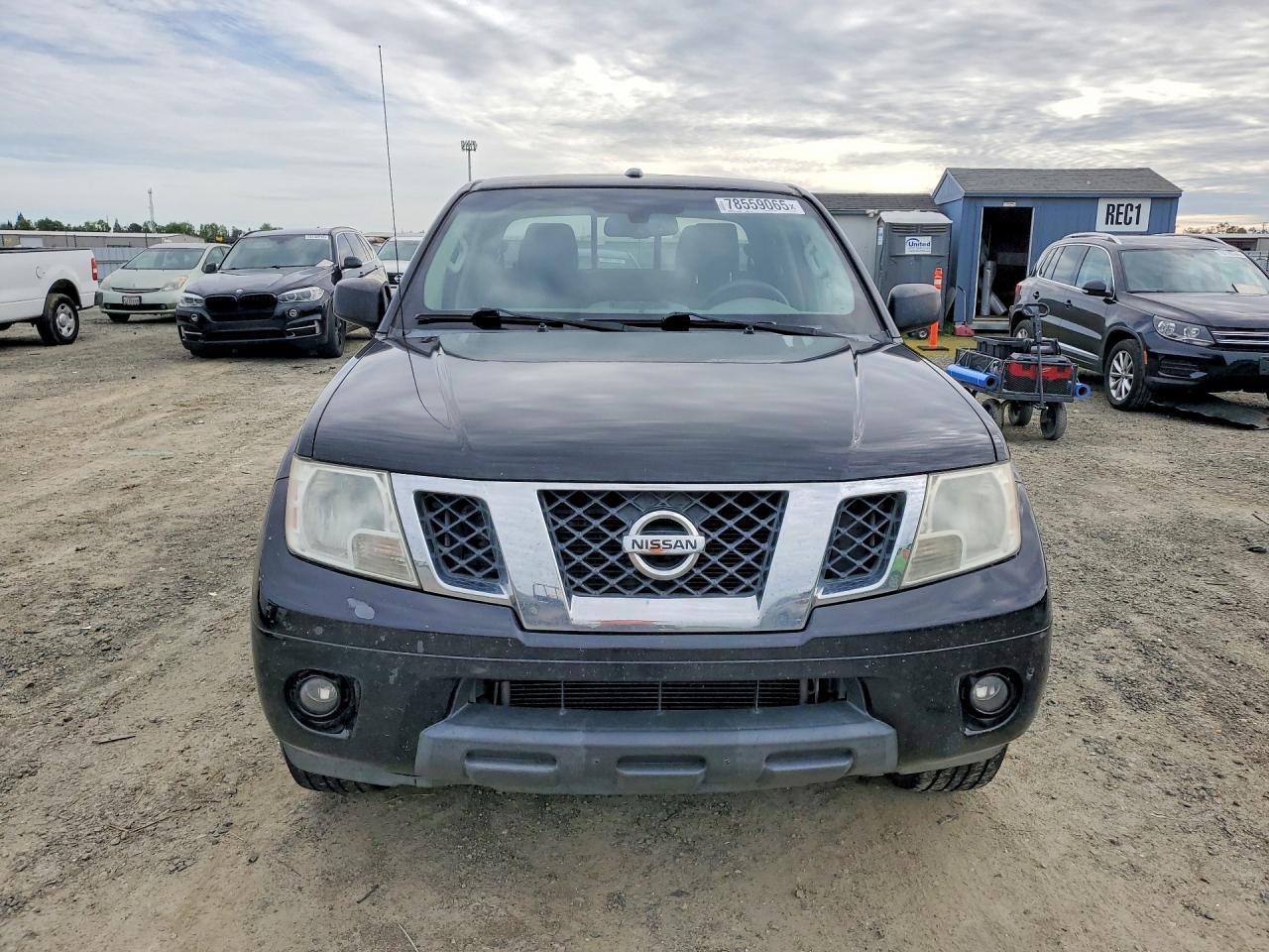 2016 NISSAN Frontier