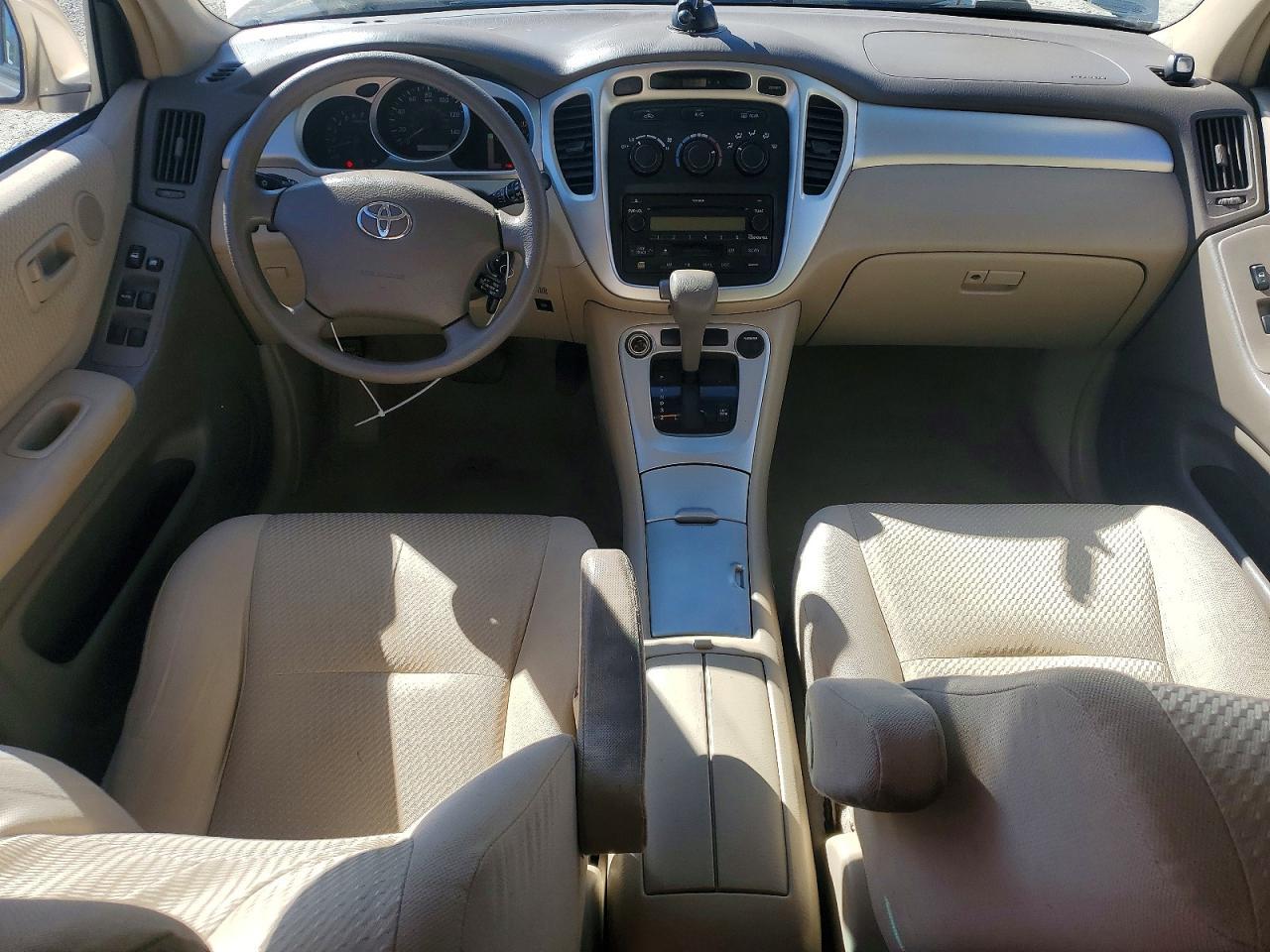 2004 TOYOTA HIGHLANDER