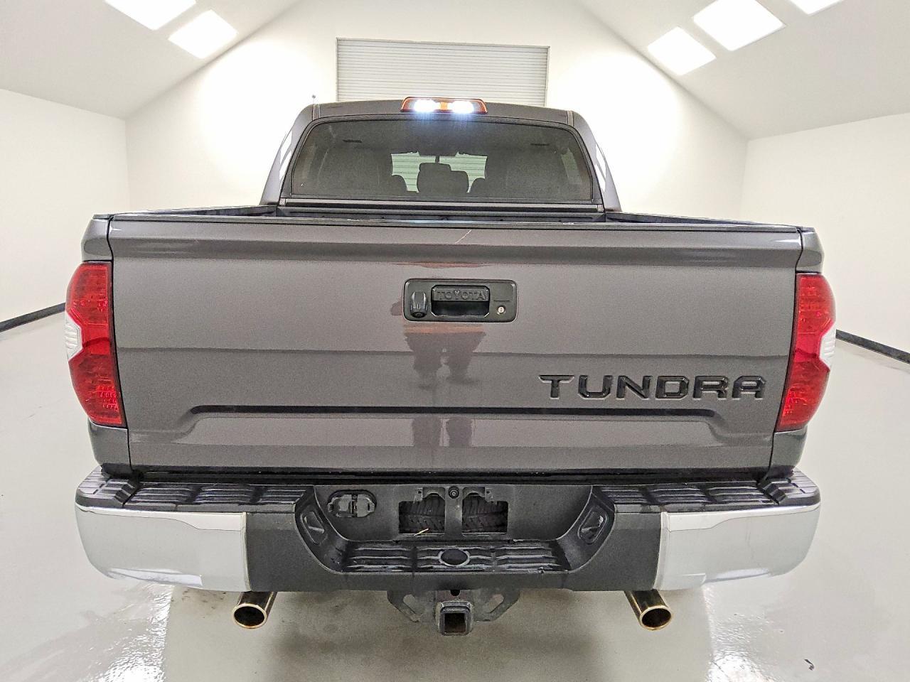2016 TOYOTA TUNDRA
