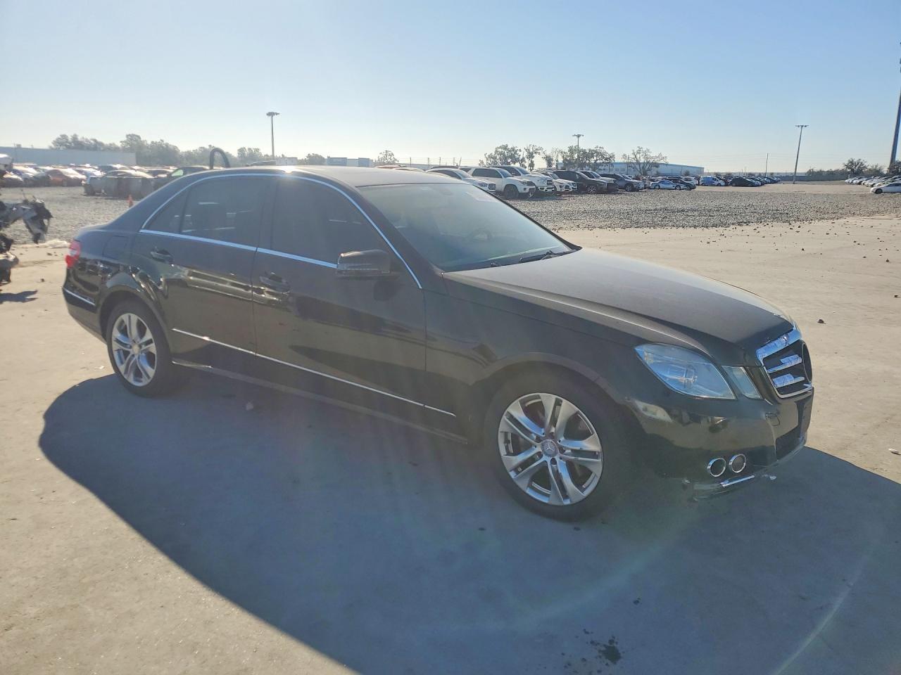 2011 MERCEDES-BENZ E-Class