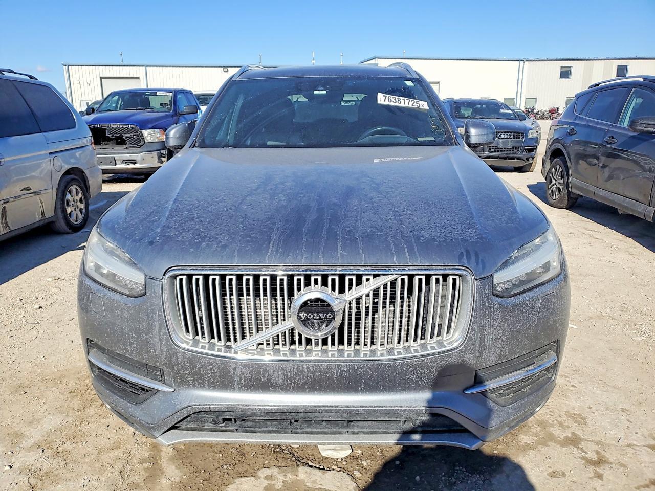 2016 VOLVO XC90