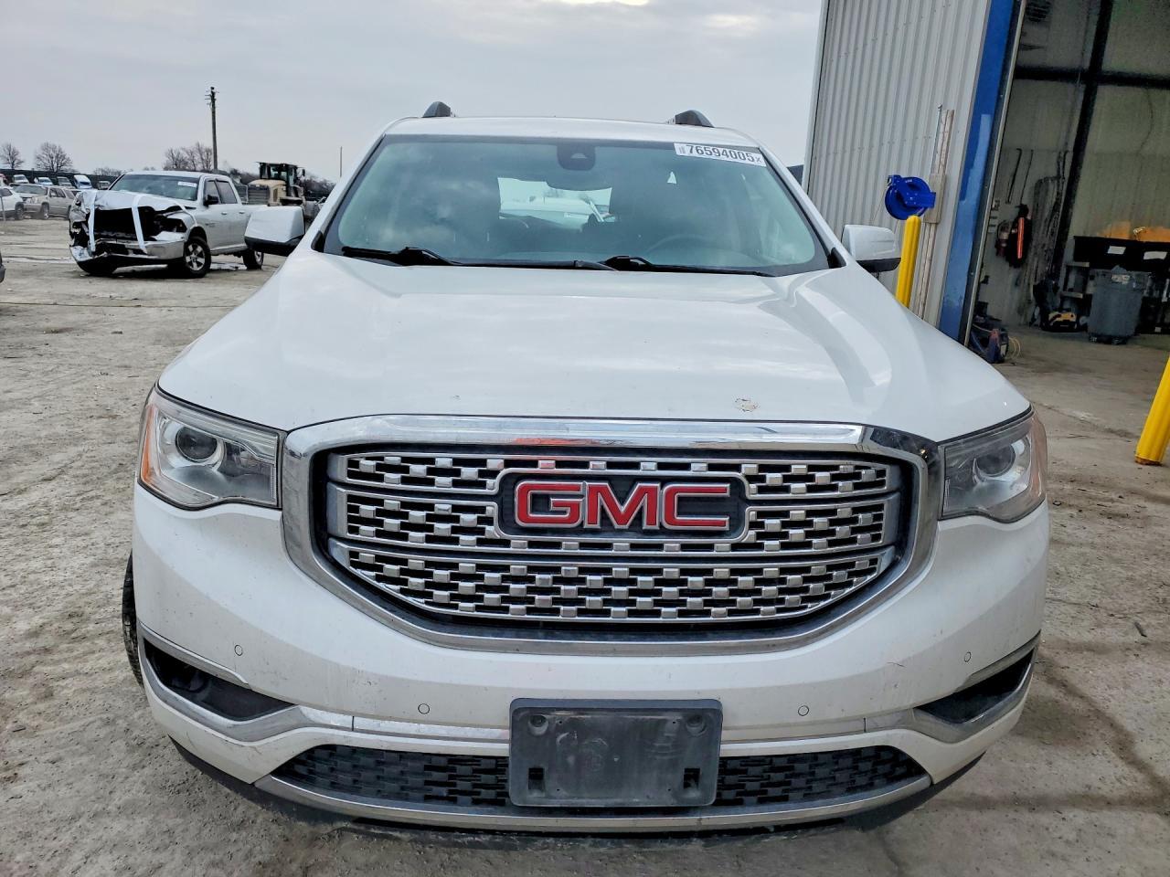 2017 GMC ACADIA