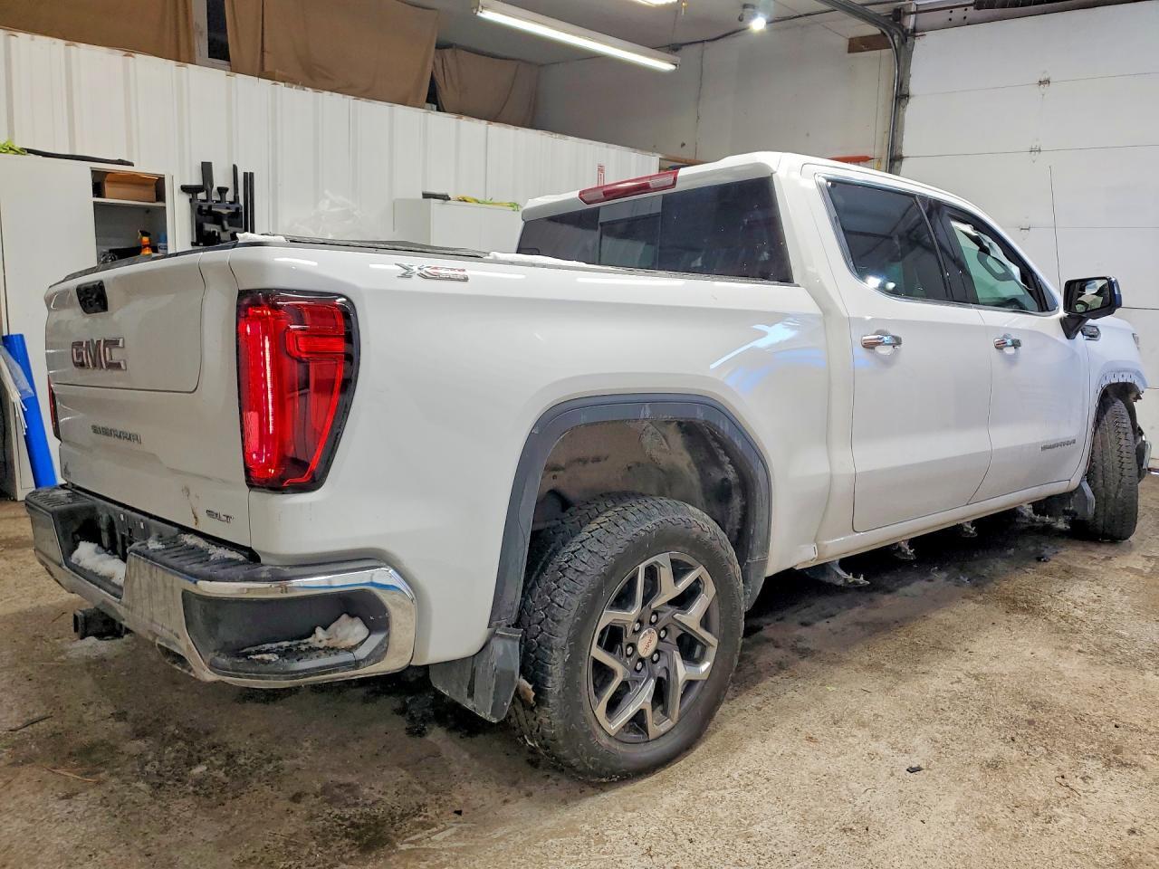 2025 GMC Sierra