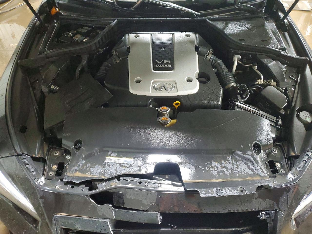 2015 INFINITI Q50