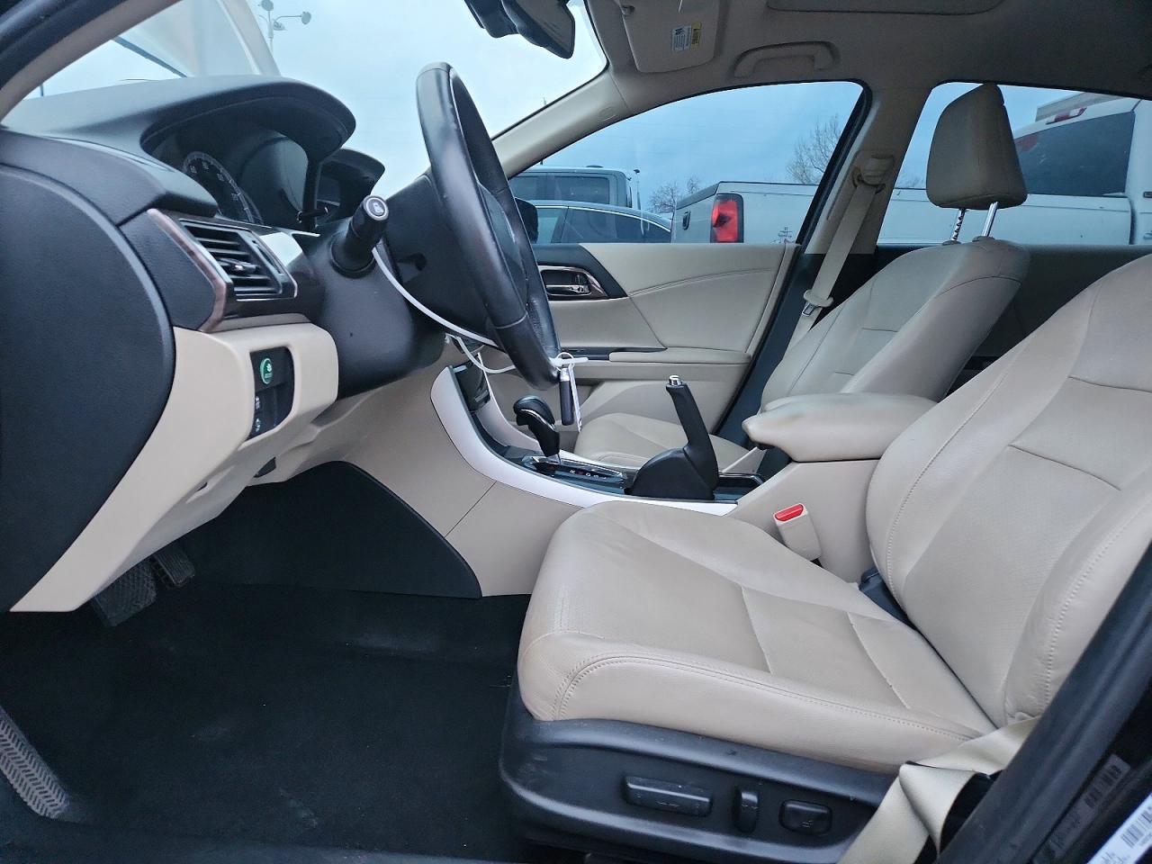 2017 HONDA ACCORD