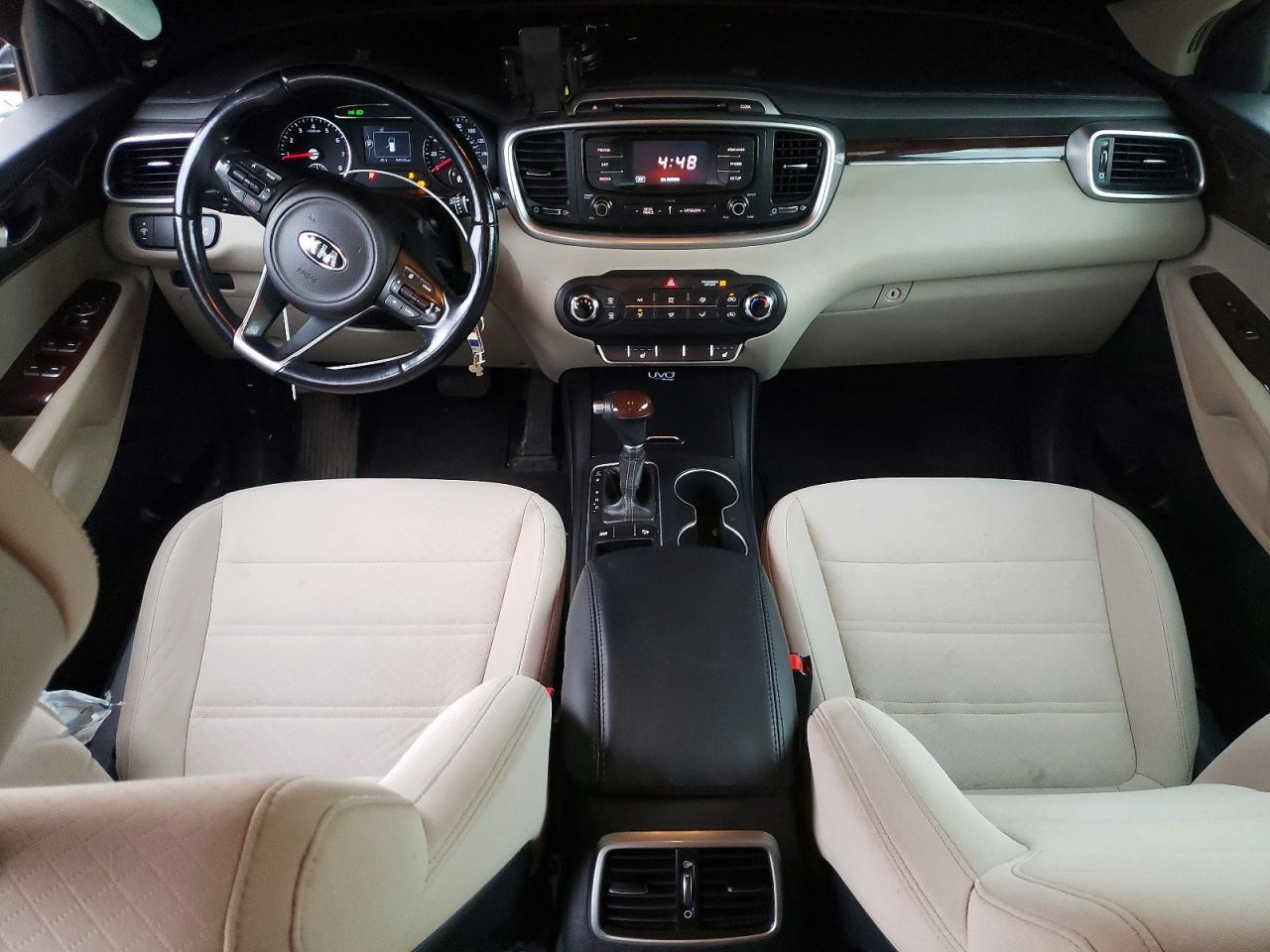 2016 KIA SORENTO