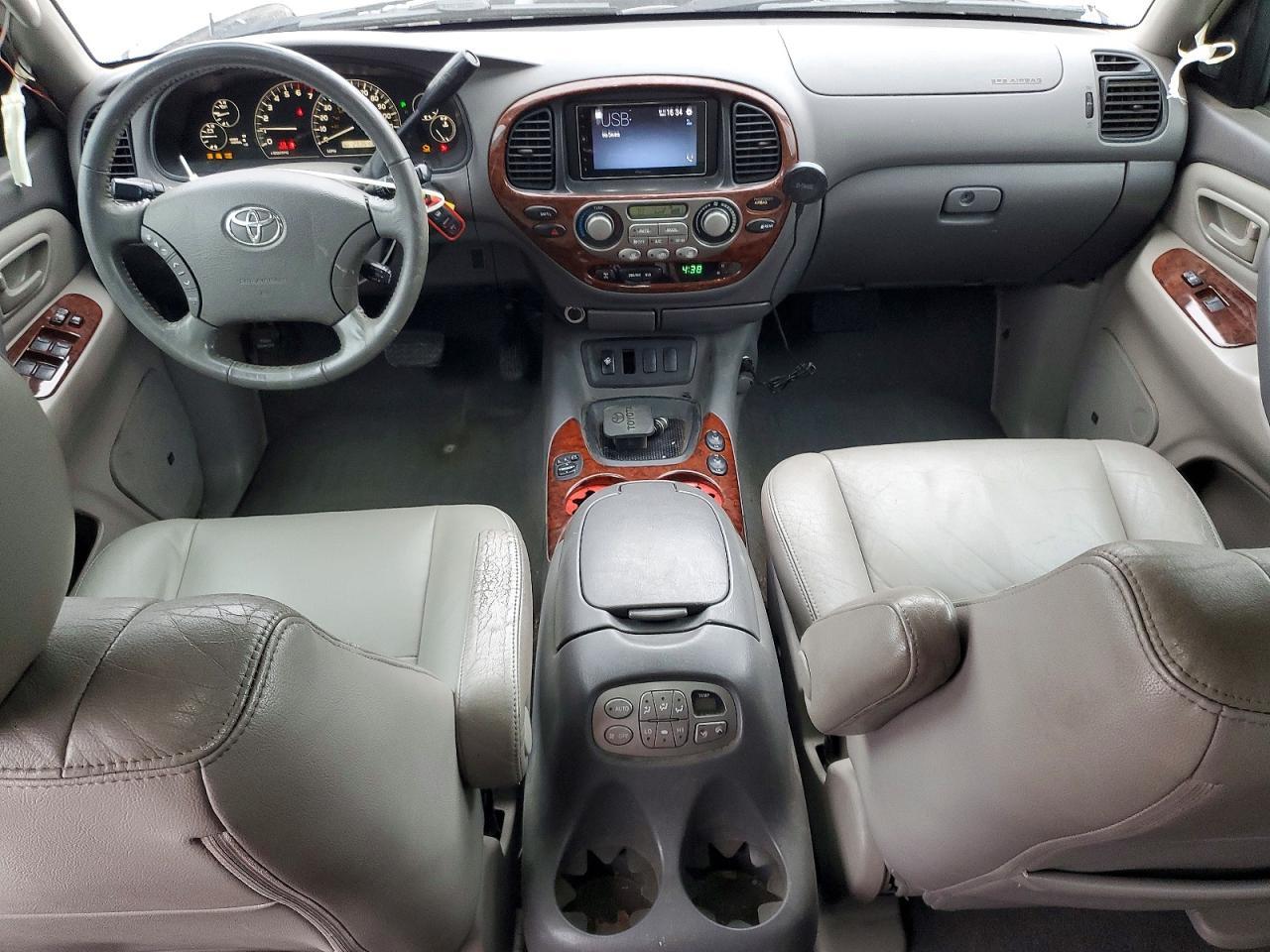 2006 TOYOTA Sequoia