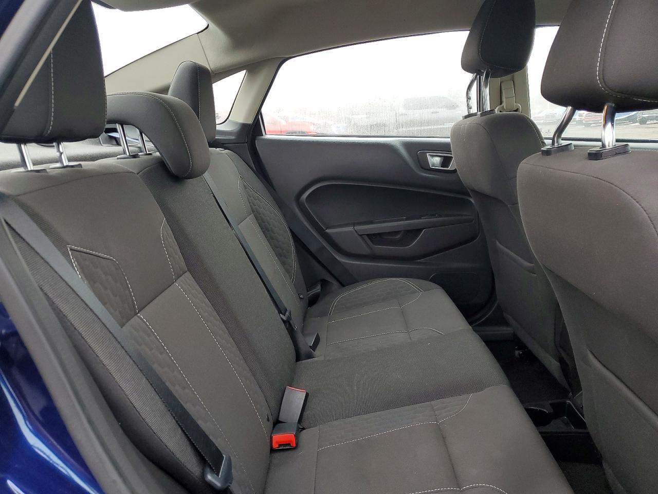 2016 FORD Fiesta