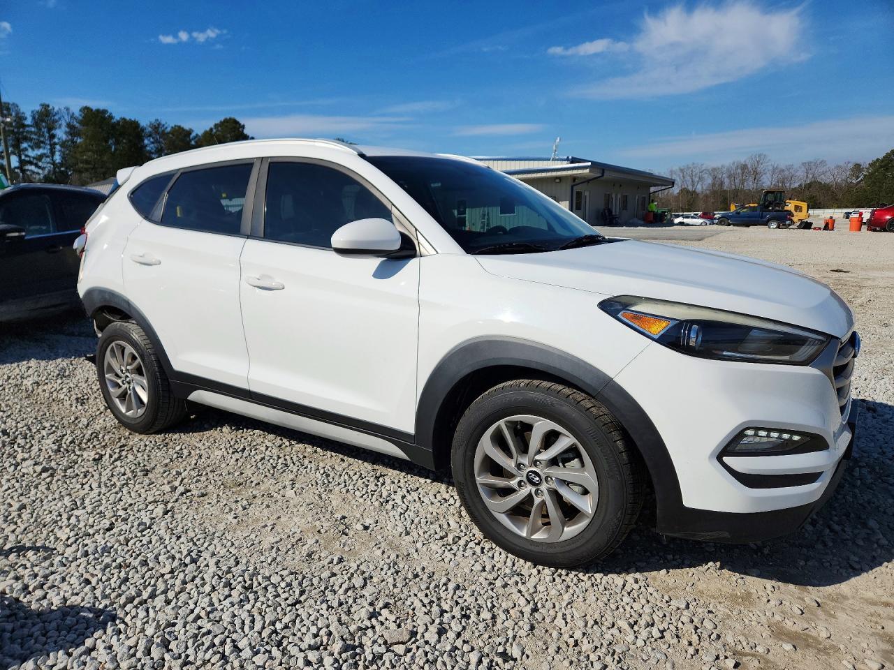 2017 HYUNDAI TUCSON