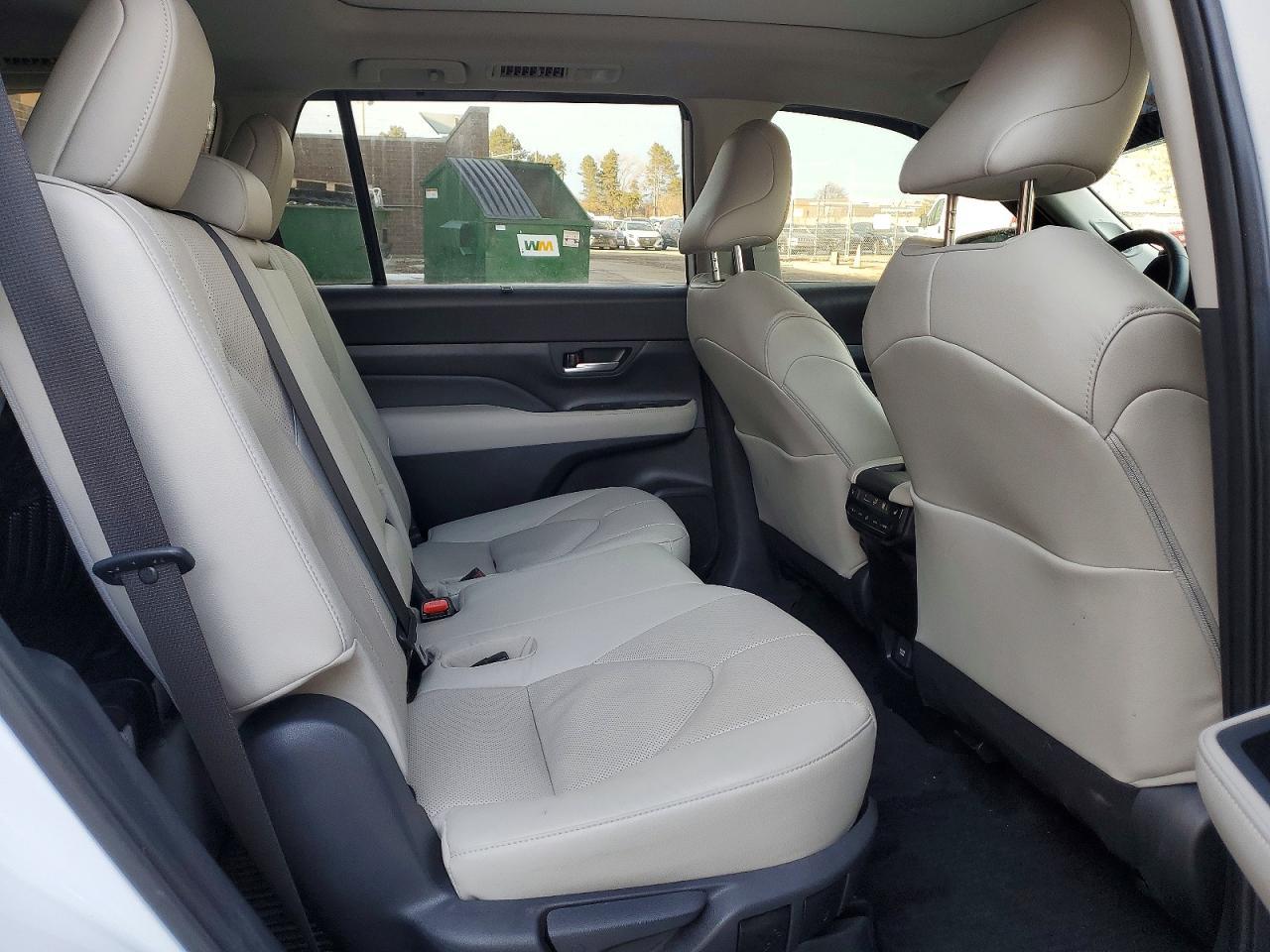 2025 TOYOTA HIGHLANDER