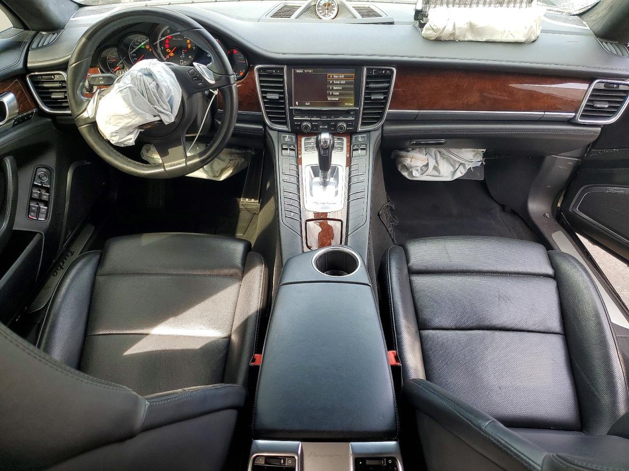 2011 PORSCHE Panamera