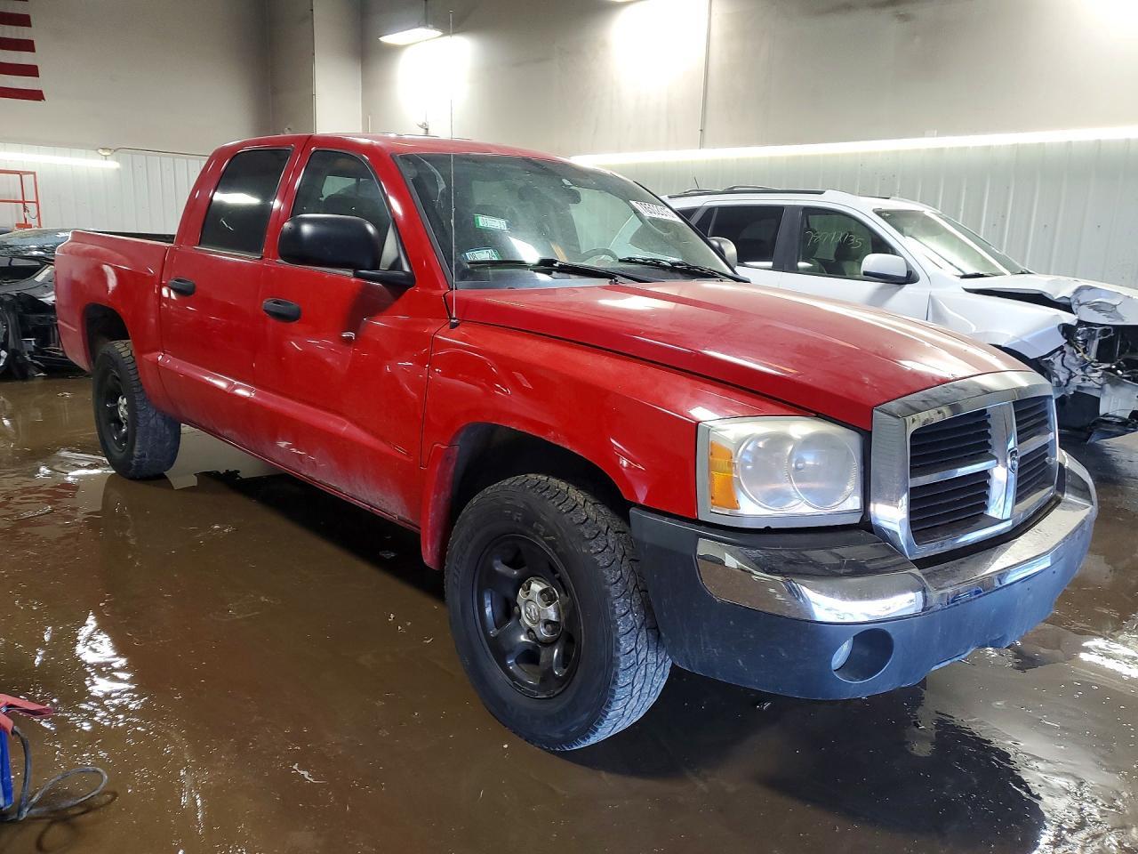 2005 DODGE Dakota