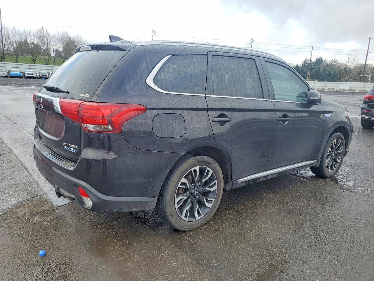 2018 MITSUBISHI outlander