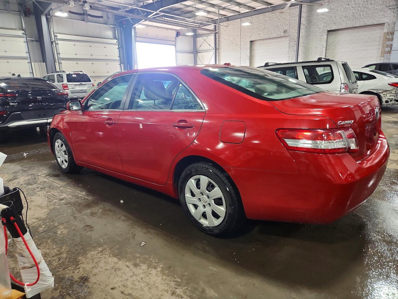2011 TOYOTA CAMRY