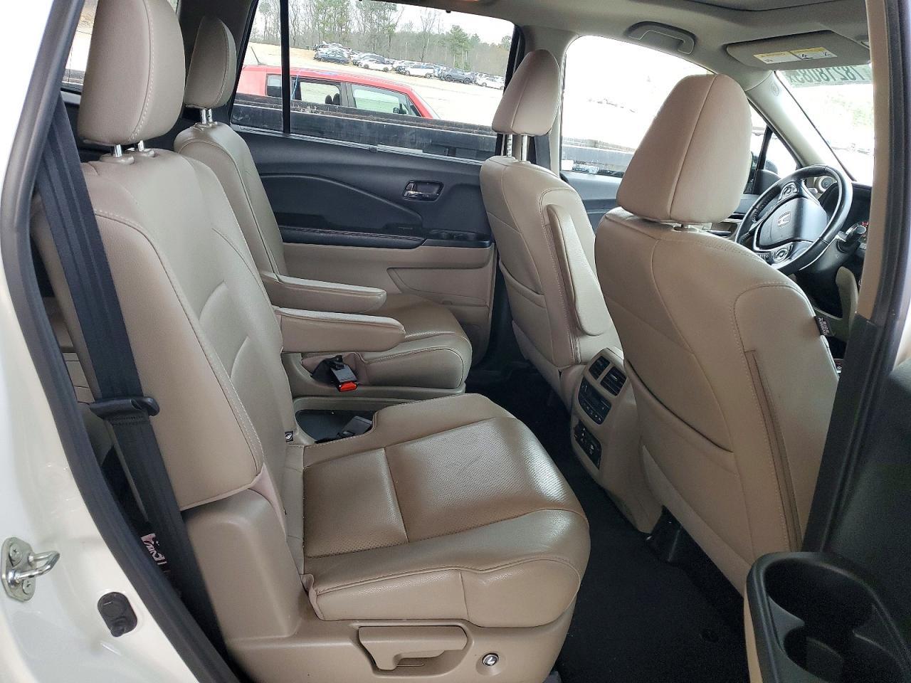 2017 HONDA PILOT