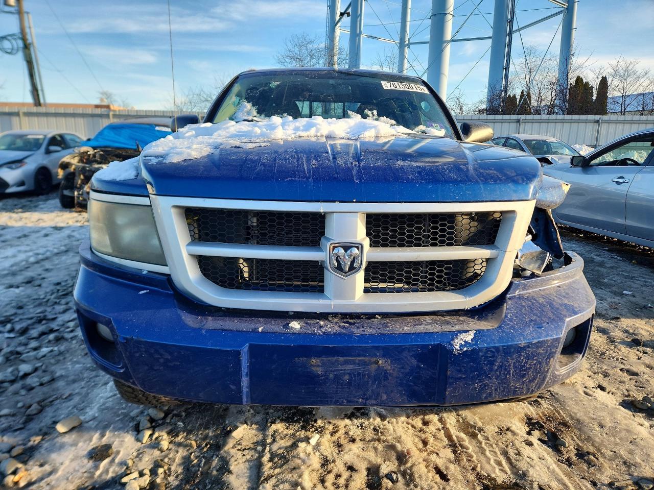 2011 DODGE Dakota