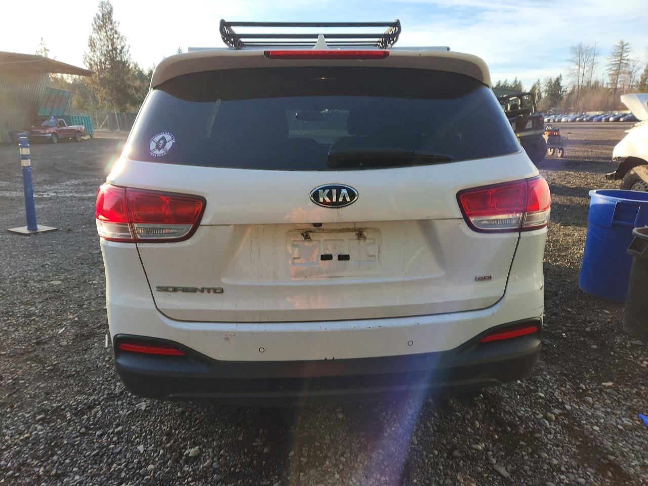 2016 KIA SORENTO