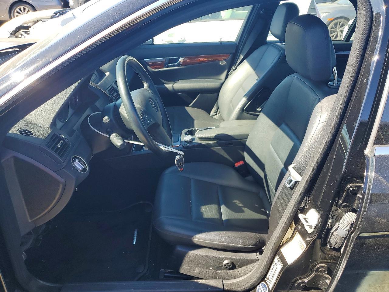 2011 MERCEDES-BENZ C-CLASS
