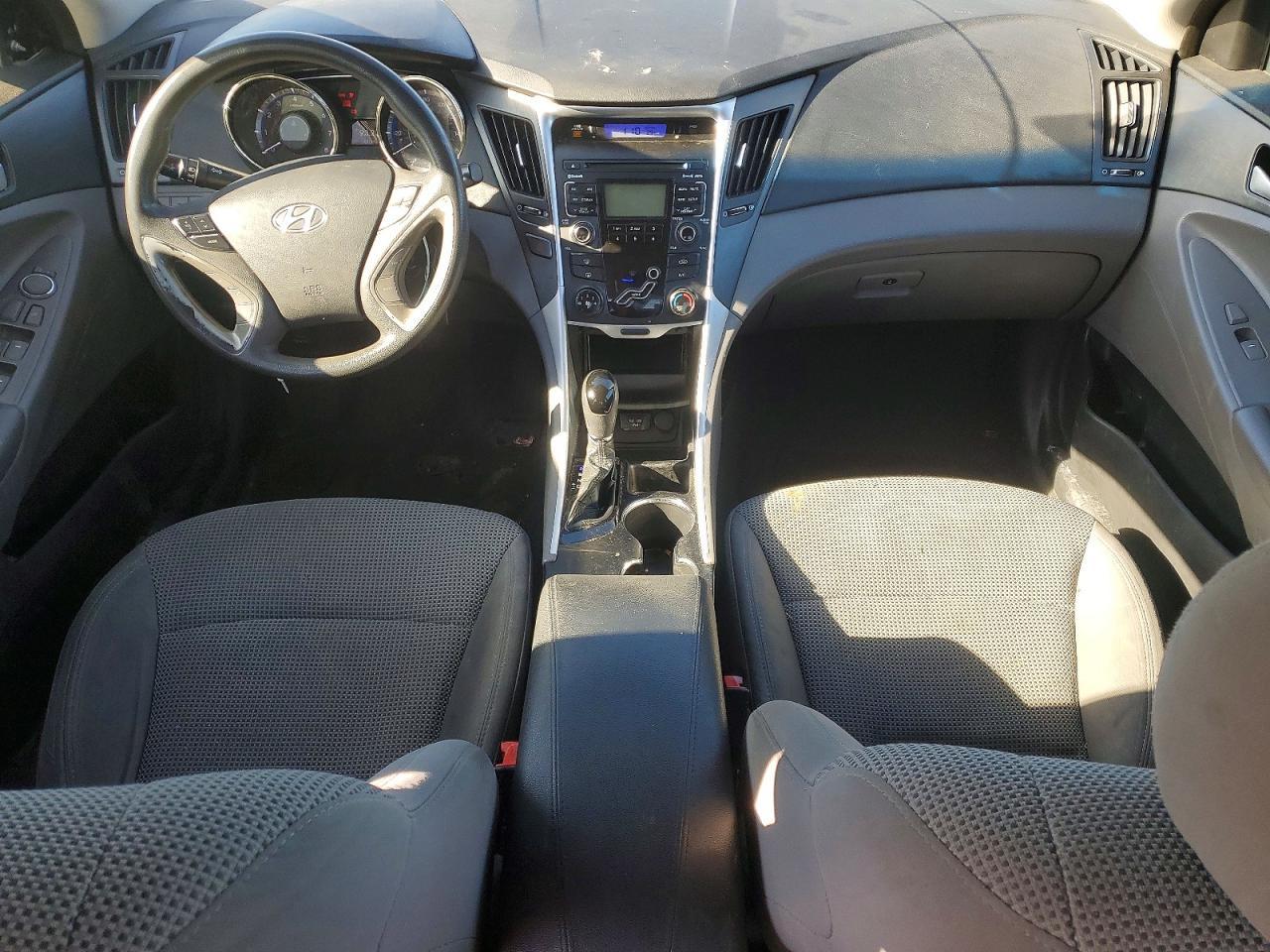 2011 HYUNDAI SONATA