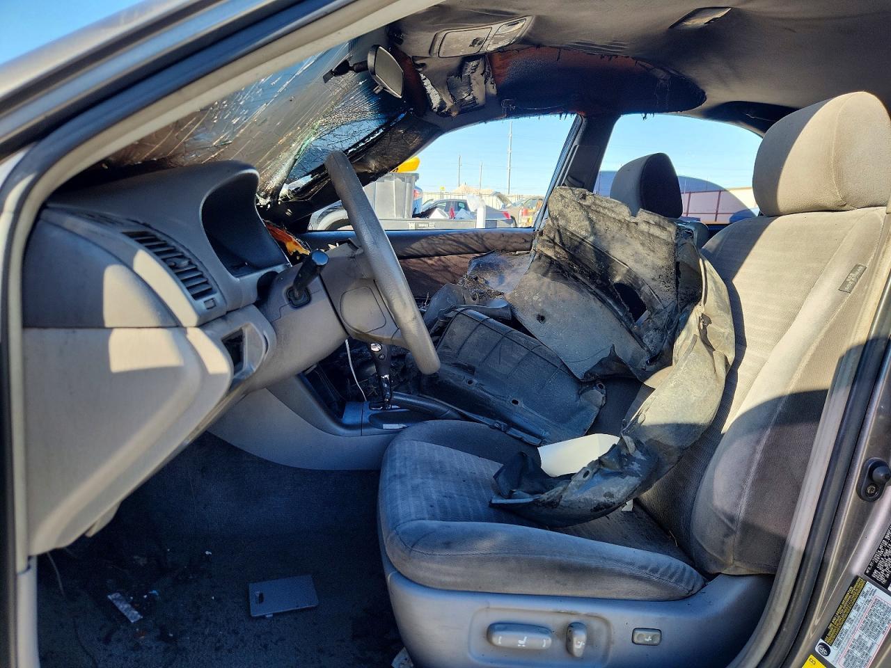 2005 TOYOTA CAMRY